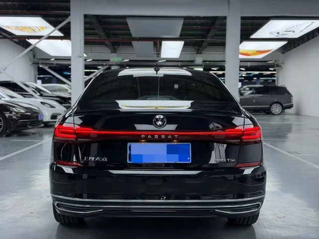 Volkswagen Passat 2025 outstanding 380TSI Star Dragon Edition interior photo 8 Volkswagen Passat 2025 outstanding 380TSI Star Dragon Edition interior photo 8