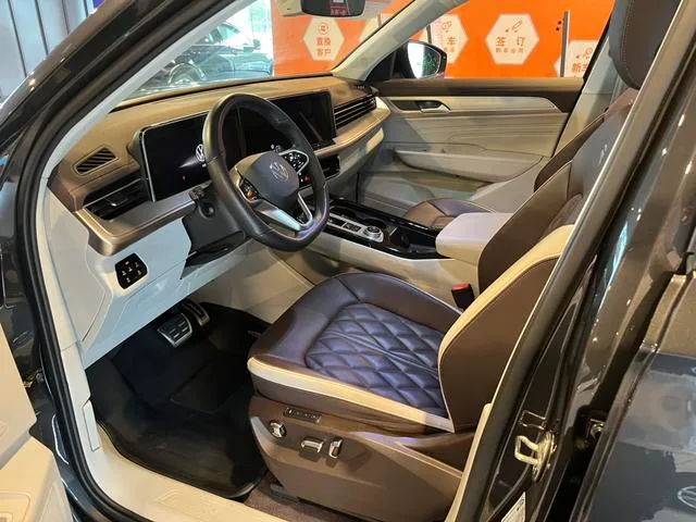 Volkswagen Tavendor 2023 380TSI Tracción a las cuatro ruedas R-Line Versión de desfile exterior foto 3