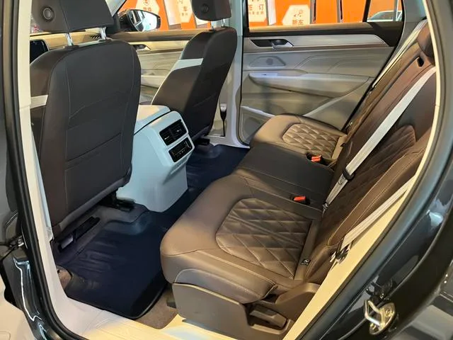 Volkswagen Tavendor 2023 380TSI Tracción a las cuatro ruedas R-Line Versión de desfile exterior foto 6