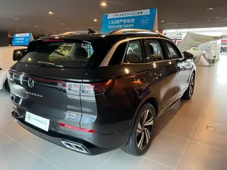 Volkswagen Tavendor 2023 380TSI Tracción a las cuatro ruedas R-Line Versión de desfile interior foto 9