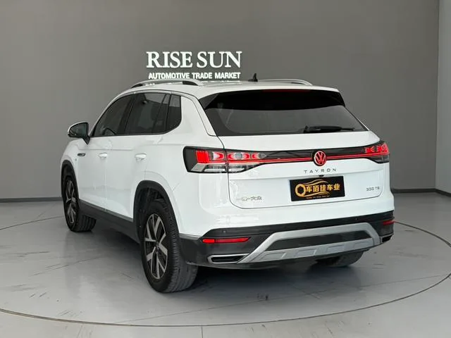 Volkswagen Tayron 2023 300TSI Двухприводный люкс Plus Расширенная версия экстерьер фото 4 Volkswagen Tayron 2023 300TSI Двухприводный люкс Plus Расширенная версия экстерьер фото 4