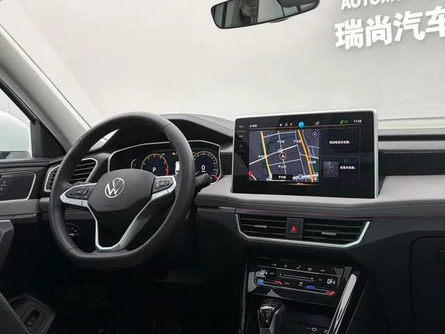 Volkswagen Tayron 2023 300TSI Двухприводный люкс Plus Расширенная версия интерьер фото 11 Volkswagen Tayron 2023 300TSI Двухприводный люкс Plus Расширенная версия интерьер фото 11