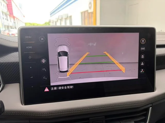 Volkswagen Tayron 2023 300TSI Двухприводный люкс Plus Расширенная версия интерьер фото 14 Volkswagen Tayron 2023 300TSI Двухприводный люкс Plus Расширенная версия интерьер фото 14
