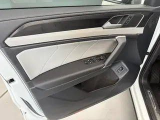 Volkswagen Tayron 2023 300TSI Двухприводный люкс Plus Расширенная версия интерьер фото 16 Volkswagen Tayron 2023 300TSI Двухприводный люкс Plus Расширенная версия интерьер фото 16
