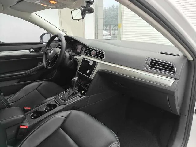 Volkswagen Lamando 2021 230TSI DSG Fashion Edition interior photo 14 Volkswagen Lamando 2021 230TSI DSG Fashion Edition interior photo 14