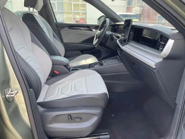 Volkswagen Tayron 2025 Tayron L 380TSI Lujo con tracción en las cuatro ruedas Easy Bolsa interior foto 11 Volkswagen Tayron 2025 Tayron L 380TSI Lujo con tracción en las cuatro ruedas Easy Bolsa interior foto 11