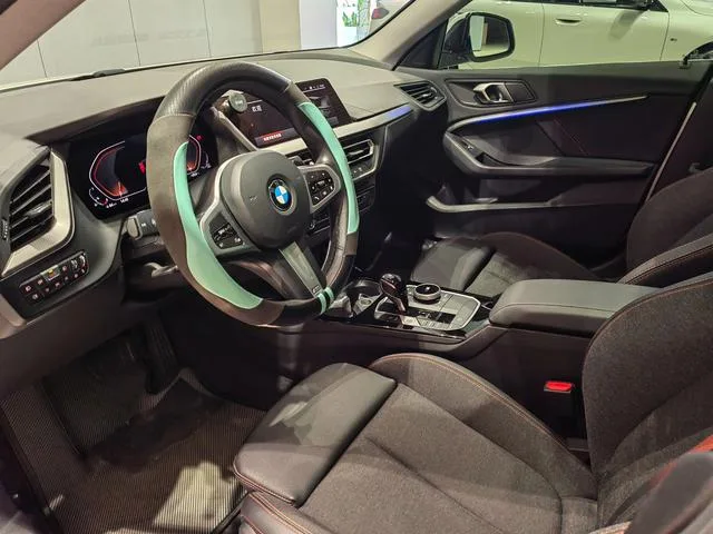 BMW 2 Series 2023 225i Coupé de cuatro puertas M Conjunto deportivo interior foto 7 BMW 2 Series 2023 225i Coupé de cuatro puertas M Conjunto deportivo interior foto 7