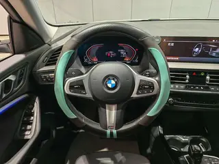 BMW 2 Series 2023 225i Coupé de cuatro puertas M Conjunto deportivo interior foto 9 BMW 2 Series 2023 225i Coupé de cuatro puertas M Conjunto deportivo interior foto 9