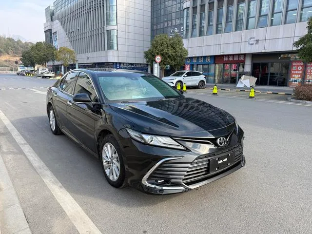 Toyota Camry 2021 2.0G Version de luxe extérieur photo 3 Toyota Camry 2021 2.0G Version de luxe extérieur photo 3