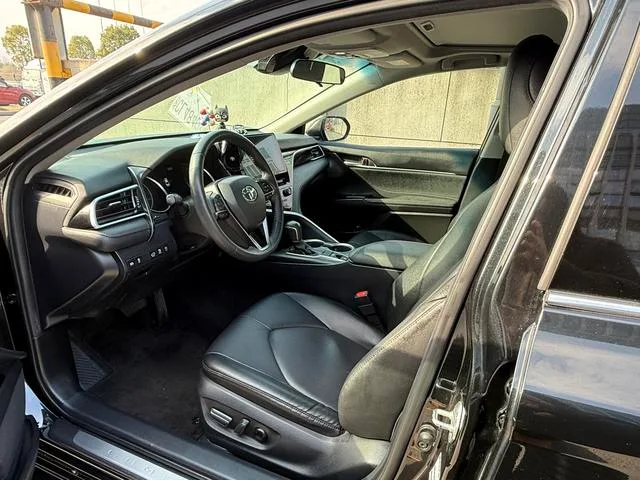 Toyota Camry 2021 2.0G Version de luxe extérieur photo 4 Toyota Camry 2021 2.0G Version de luxe extérieur photo 4