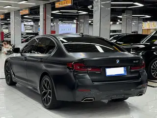 BMW 5 Series 2022 Reforma 540i Edición de moda M Conjunto deportivo exterior foto 7 BMW 5 Series 2022 Reforma 540i Edición de moda M Conjunto deportivo exterior foto 7