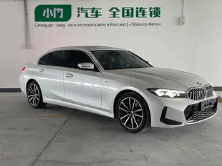 BMW 3 Series 2023 320Li M Conjunto deportivo exterior foto 4 BMW 3 Series 2023 320Li M Conjunto deportivo exterior foto 4