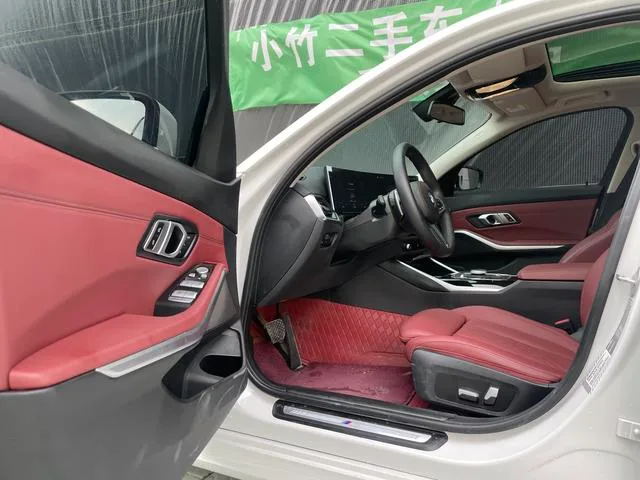 BMW 3 Series 2023 320Li M Conjunto deportivo interior foto 19 BMW 3 Series 2023 320Li M Conjunto deportivo interior foto 19