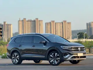 Volkswagen Talagon 2023 380TSI Versión de lujo con tracción en las cuatro ruedas Pro 6 Asiento exterior foto 3