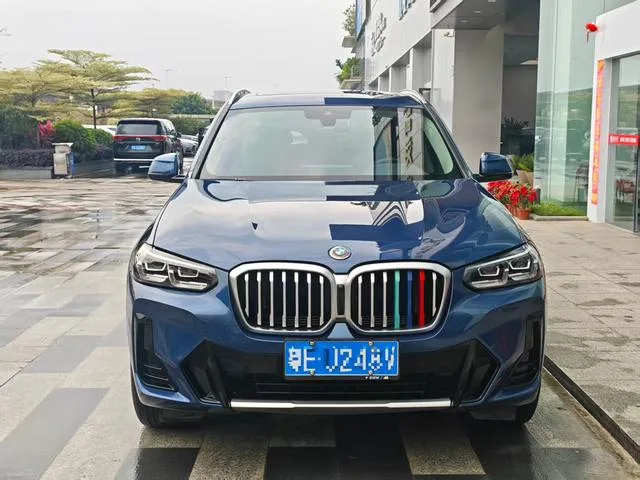BMW X3 2022 xDrive25i M Conjunto deportivo exterior foto 2 BMW X3 2022 xDrive25i M Conjunto deportivo exterior foto 2
