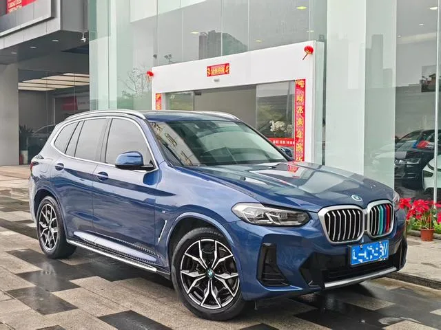 BMW X3 2022 xDrive25i M Conjunto deportivo exterior foto 5 BMW X3 2022 xDrive25i M Conjunto deportivo exterior foto 5