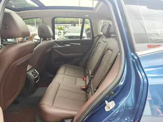 BMW X3 2022 xDrive25i M Conjunto deportivo interior foto 11 BMW X3 2022 xDrive25i M Conjunto deportivo interior foto 11