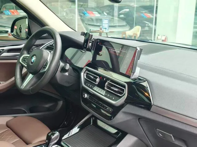 BMW X3 2022 xDrive25i M Conjunto deportivo interior foto 15 BMW X3 2022 xDrive25i M Conjunto deportivo interior foto 15