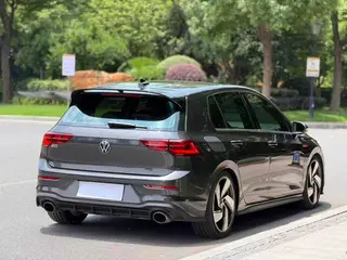 Volkswagen Golf GTI 2023 380TSI DSG GTI extérieur photo 5
