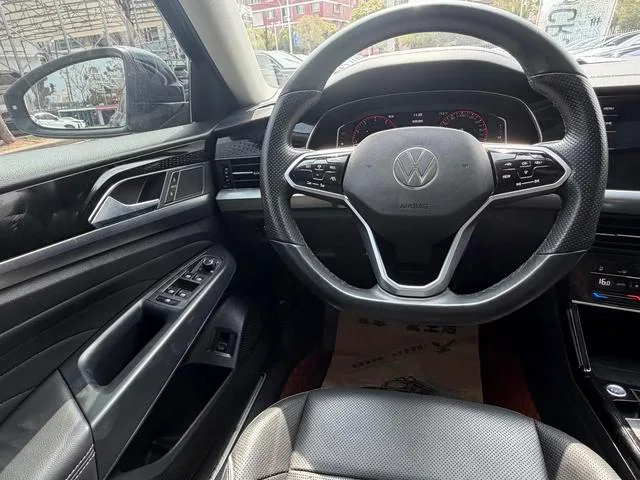 Volkswagen Passat 2022 330TSI Luxury Edition exterior photo 9 Volkswagen Passat 2022 330TSI Luxury Edition exterior photo 9