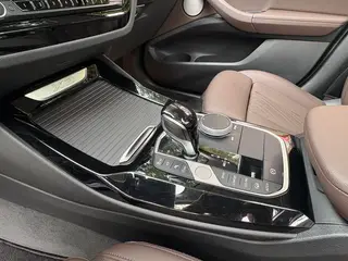 BMW X3 2022 xDrive30i Líder M Traje de noche Yao interior foto 17 BMW X3 2022 xDrive30i Líder M Traje de noche Yao interior foto 17