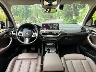 BMW X3 2022 xDrive30i Líder M Traje de noche Yao interior foto 18 BMW X3 2022 xDrive30i Líder M Traje de noche Yao interior foto 18