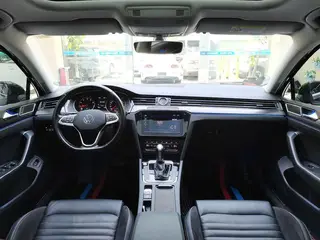 Volkswagen Magotan 2020 330TSI DSG Líder exterior foto 8