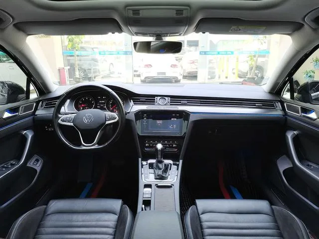 Volkswagen Magotan 2020 330TSI DSG Líder exterior foto 8