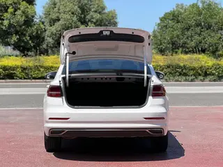 Volkswagen Lavida 2022 1.5L Automatic Comfort Version exterior photo 8 Volkswagen Lavida 2022 1.5L Automatic Comfort Version exterior photo 8