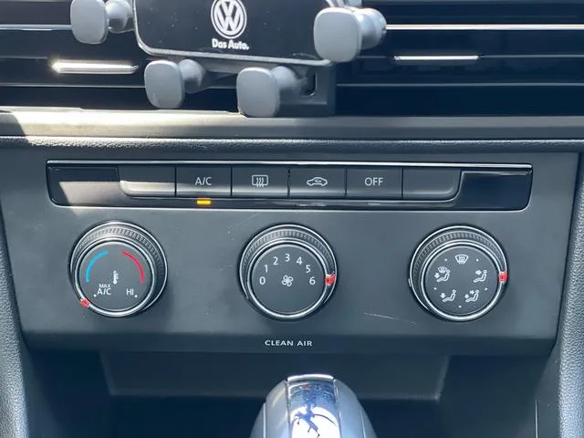 Volkswagen Lavida 2022 1.5L Automatic Comfort Version interior photo 15 Volkswagen Lavida 2022 1.5L Automatic Comfort Version interior photo 15