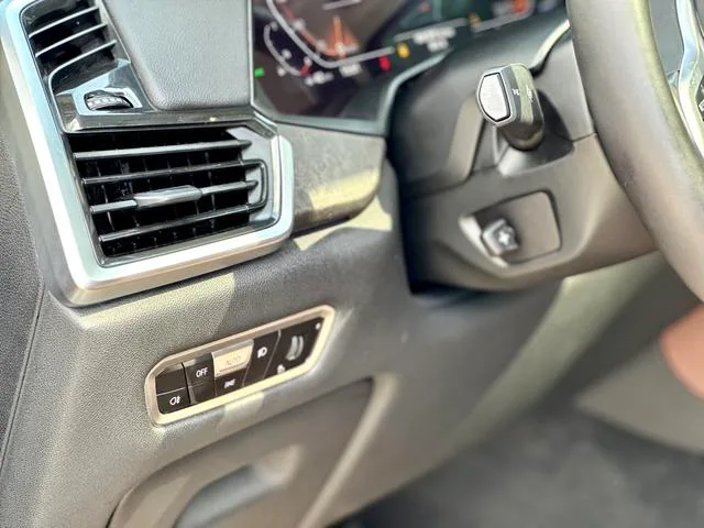 BMW X5 2021 xDrive30i X Design Suit interior photo 11 BMW X5 2021 xDrive30i X Design Suit interior photo 11