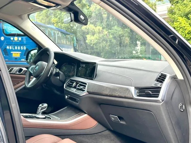 BMW X5 2021 xDrive30i X Design Suit interior photo 13 BMW X5 2021 xDrive30i X Design Suit interior photo 13