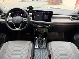 Volkswagen Tayron 2024 330TSI Two-wheel drive R-Line High-energy version interior photo 13 Volkswagen Tayron 2024 330TSI Two-wheel drive R-Line High-energy version interior photo 13