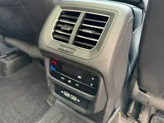Volkswagen Tayron 2024 330TSI Two-wheel drive R-Line High-energy version interior photo 20 Volkswagen Tayron 2024 330TSI Two-wheel drive R-Line High-energy version interior photo 20