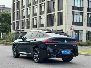 BMW X4 2022 xDrive 30i M Ensemble de sport extérieur photo 6 BMW X4 2022 xDrive 30i M Ensemble de sport extérieur photo 6