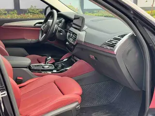 BMW X4 2022 xDrive 30i M Ensemble de sport intérieur photo 10 BMW X4 2022 xDrive 30i M Ensemble de sport intérieur photo 10