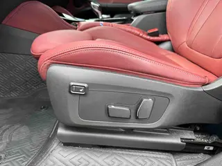 BMW X4 2022 xDrive 30i M Ensemble de sport intérieur photo 16 BMW X4 2022 xDrive 30i M Ensemble de sport intérieur photo 16