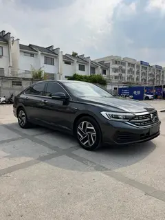 Volkswagen Sagitar 2023 300TSI DSG Premium Edition exterior photo 3