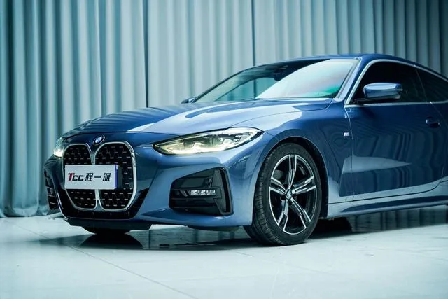 BMW 4 Series 2022 425i M Sports suit exterior photo 1 BMW 4 Series 2022 425i M Sports suit exterior photo 1