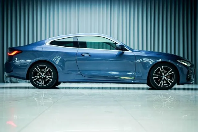 BMW 4 Series 2022 425i M Sports suit interior photo 7 BMW 4 Series 2022 425i M Sports suit interior photo 7