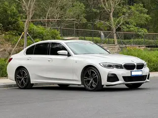 BMW 3 Series 2022 Restyling 325i M Sports suit exterior photo 3