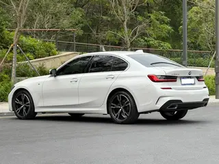 BMW 3 Series 2022 Restyling 325i M Sports suit exterior photo 5