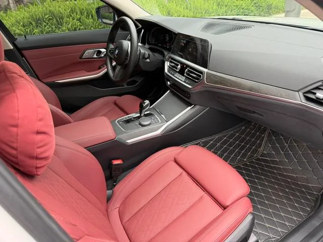 BMW 3 Series 2022 Restyling 325i M Sports suit interior photo 12