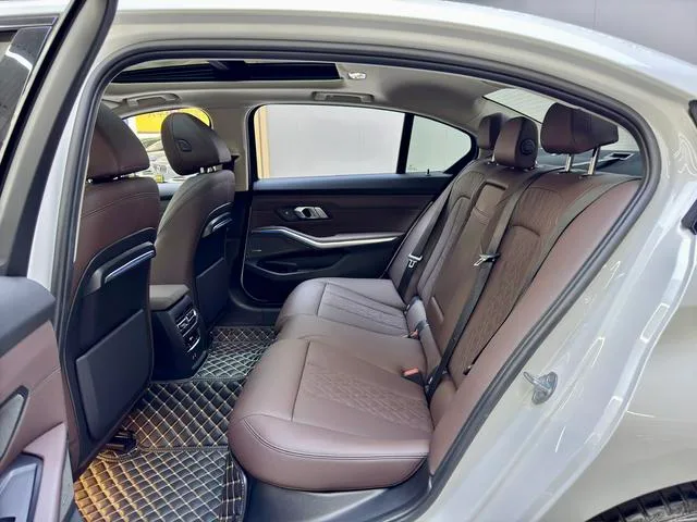 BMW 3 Series 2022 325Li M Sports Night Suit exterior photo 5 BMW 3 Series 2022 325Li M Sports Night Suit exterior photo 5