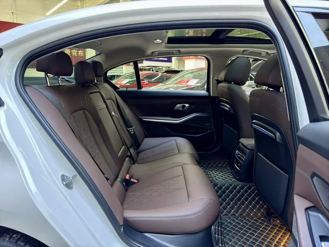 BMW 3 Series 2022 325Li M Sports Night Suit exterior photo 6 BMW 3 Series 2022 325Li M Sports Night Suit exterior photo 6