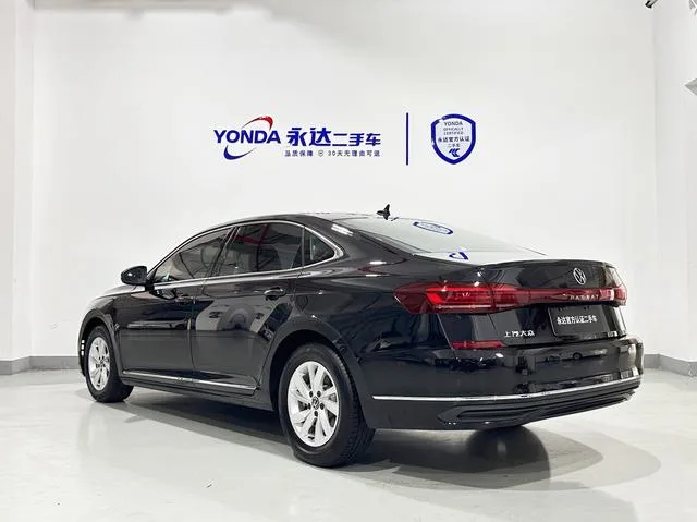 Volkswagen Passat 2024 280TSI Edición de negocios exterior foto 3