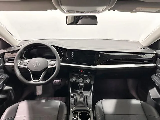 Volkswagen Passat 2024 280TSI Edición de negocios interior foto 11