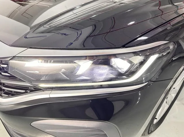 Volkswagen Passat 2024 280TSI Edición de negocios interior foto 18