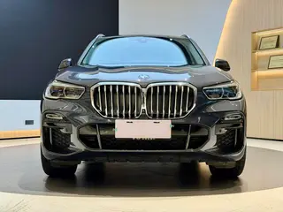 BMW X5 2021 Restyling xDrive40i M Sports suit exterior photo 2 BMW X5 2021 Restyling xDrive40i M Sports suit exterior photo 2
