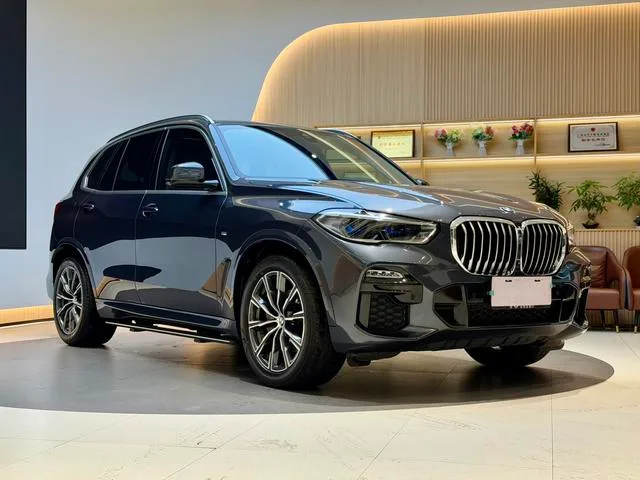 BMW X5 2021 Restyling xDrive40i M Sports suit exterior photo 5 BMW X5 2021 Restyling xDrive40i M Sports suit exterior photo 5